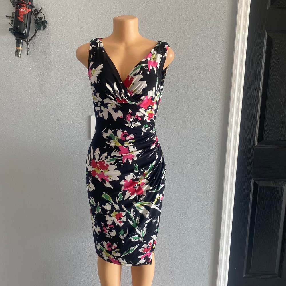 Lauren Ralph Lauren Floral Ruched Sheath Dress Black Pink V-Neck Size 2